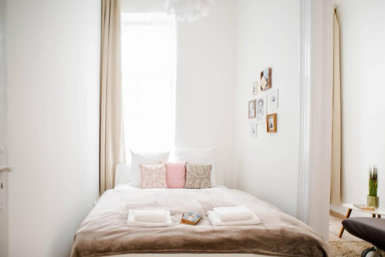 Comfy, Renewed 3 Bedroom Apt In Center บูดาเปสต์ ภายนอก รูปภาพ
